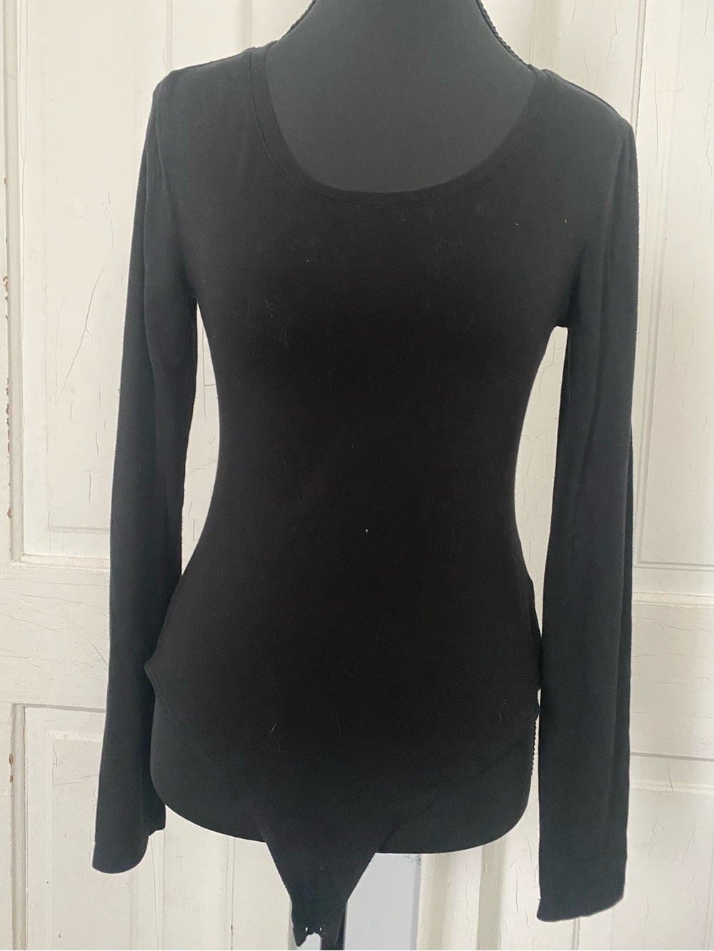 Classic Black Long-Sleeve Scoop Neck Bodysuit